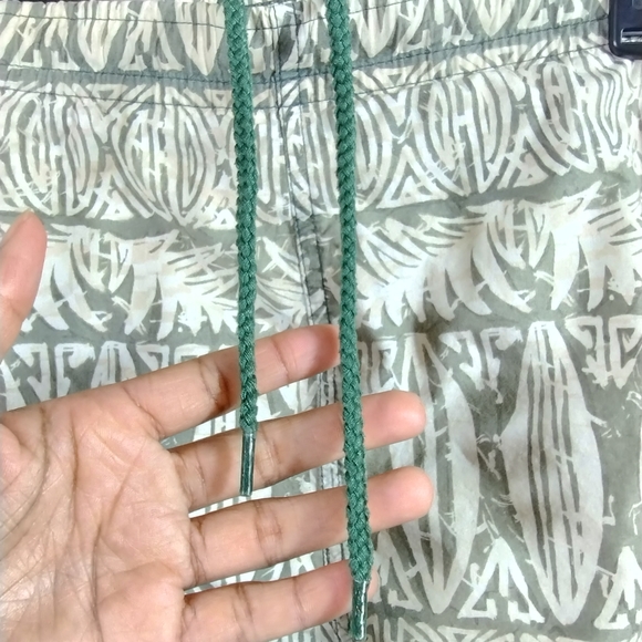 -Newport Blue Hawaiian Tribal tropical Board Shorts Swim Trunks Mens Size M - Picture 4 of 14